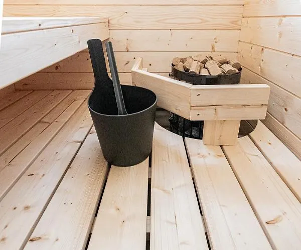 Cottage, Sleepwell, Pyhäranta 5, Sauna, Lakeside